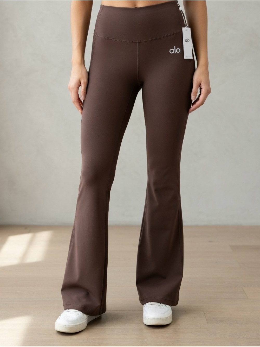Women’s Brown High-Rise Flare Leggings